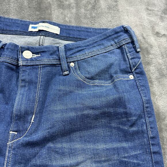 Levi's Womens Jeans 31 Blue Denim Mid Rise Skinny Leg Medium Wash Denim Pants - Picture 4 of 15